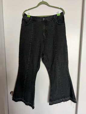 NWT Punyus Japan Flared Jeans Raw Hem 5-pocket Size 3 (Punyus)/Size 8-12 (US)